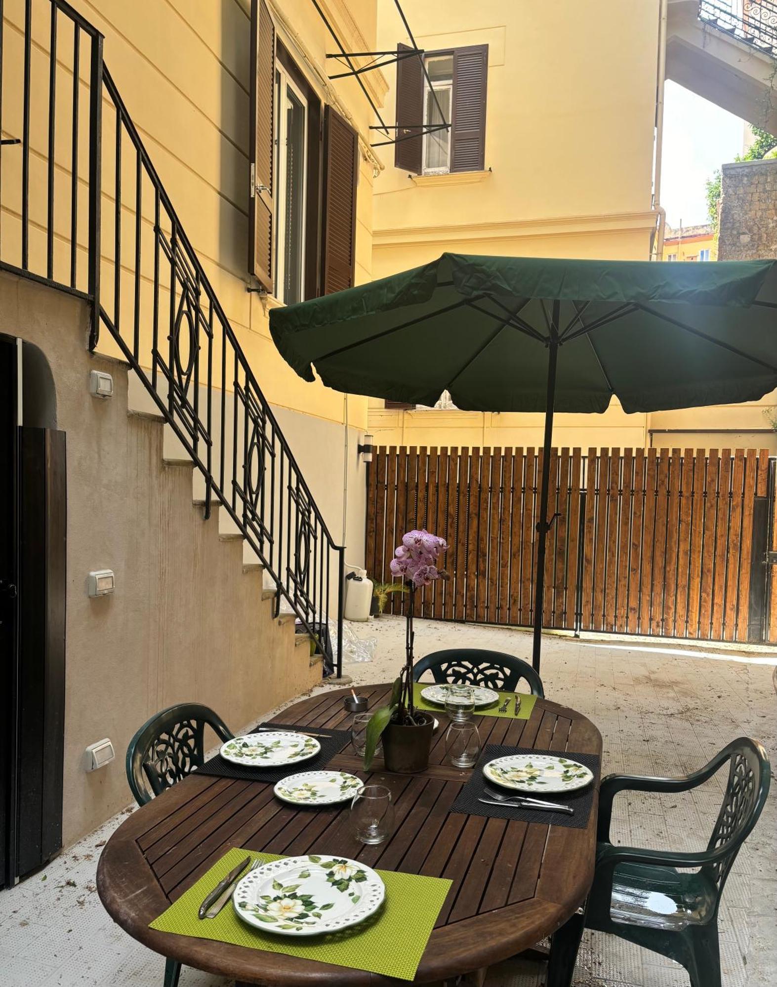 Apartment Maison Sanfelice Neapel